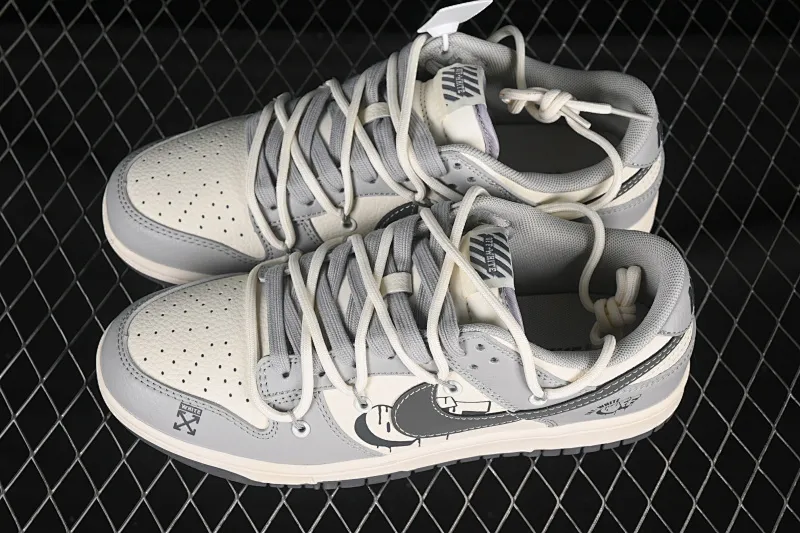 All categories Nk SB Dunk Series Nk SB Dunk Low High-end customized low-top sneakers Nike SB Dunk Low Off-White series Strap with love gray hook Anniversary high-end customized low-top casual sneakers DM6868-078